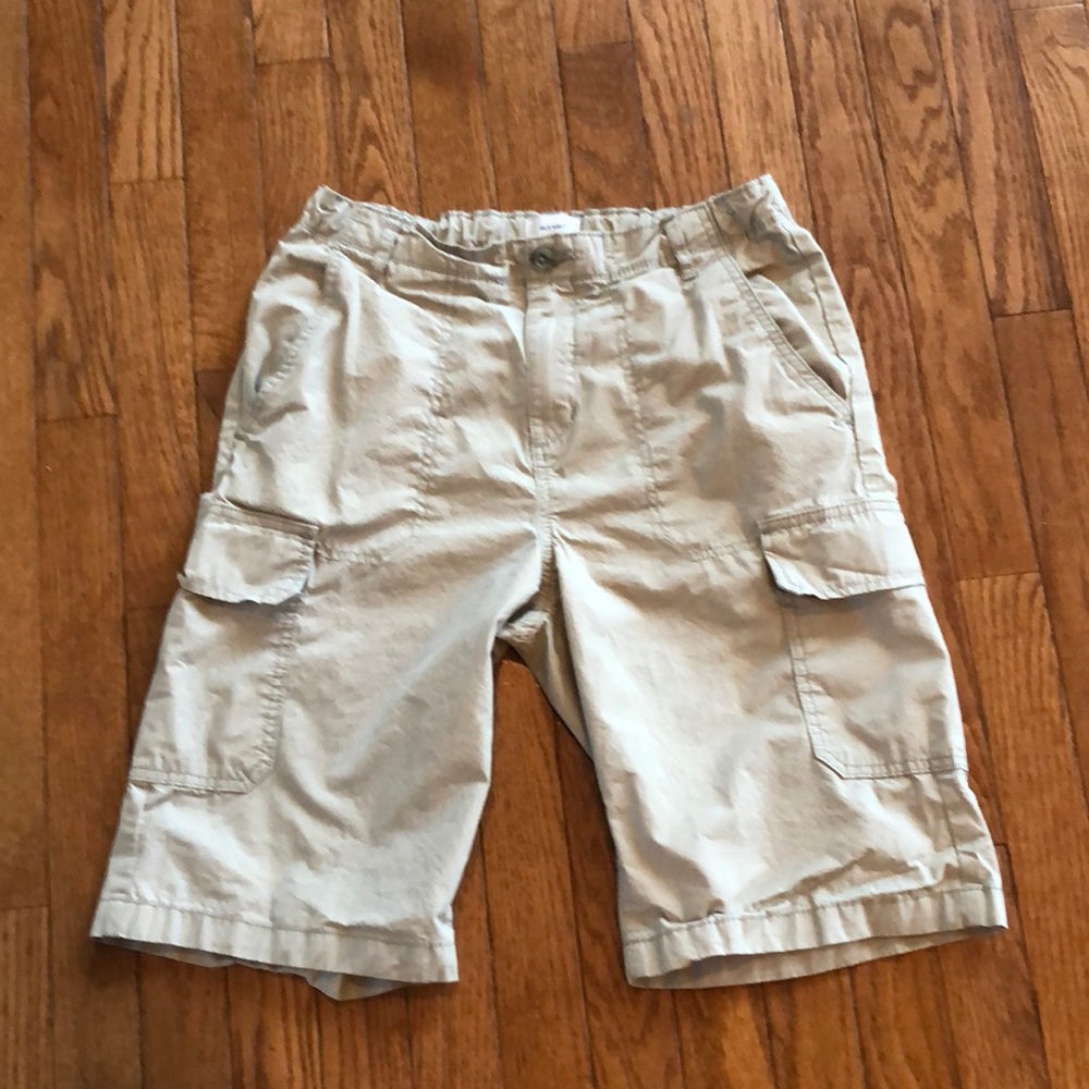 Old Navy boys khaki shorts size 18
